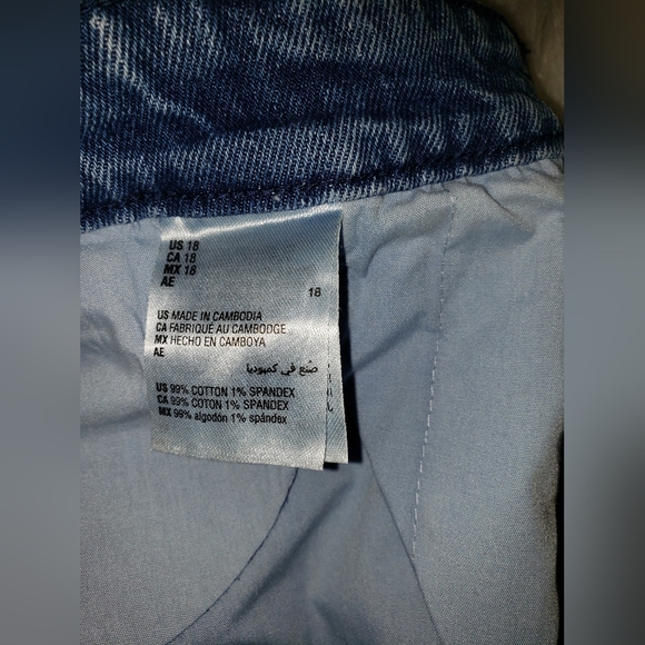 Women's High Rise Mom Jeans - Picture 5 of 10